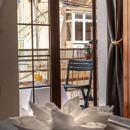 - Two Bedroom Lägenhet