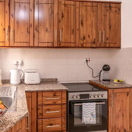 - Two Bedroom Апартаменты *